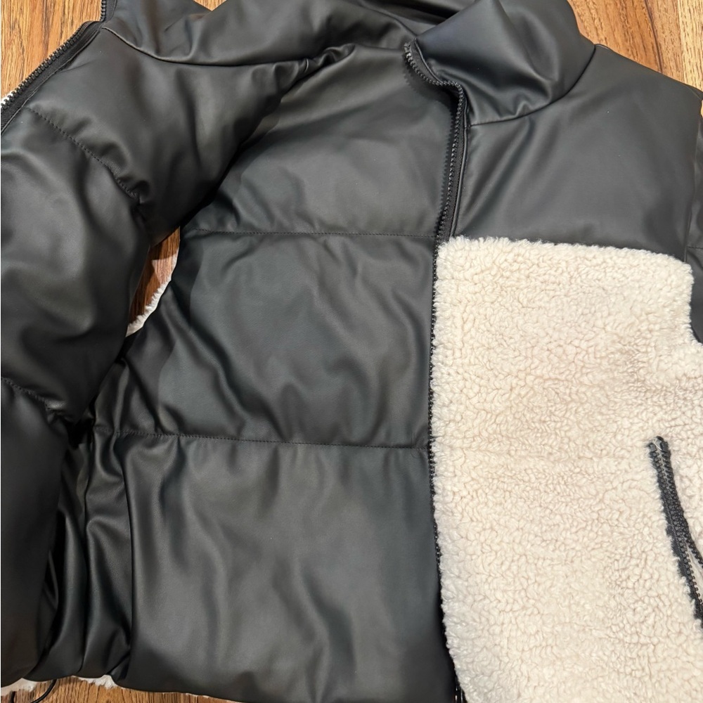 Thread & Supply Black and White Reversible Vest - Picture 6 of 12
